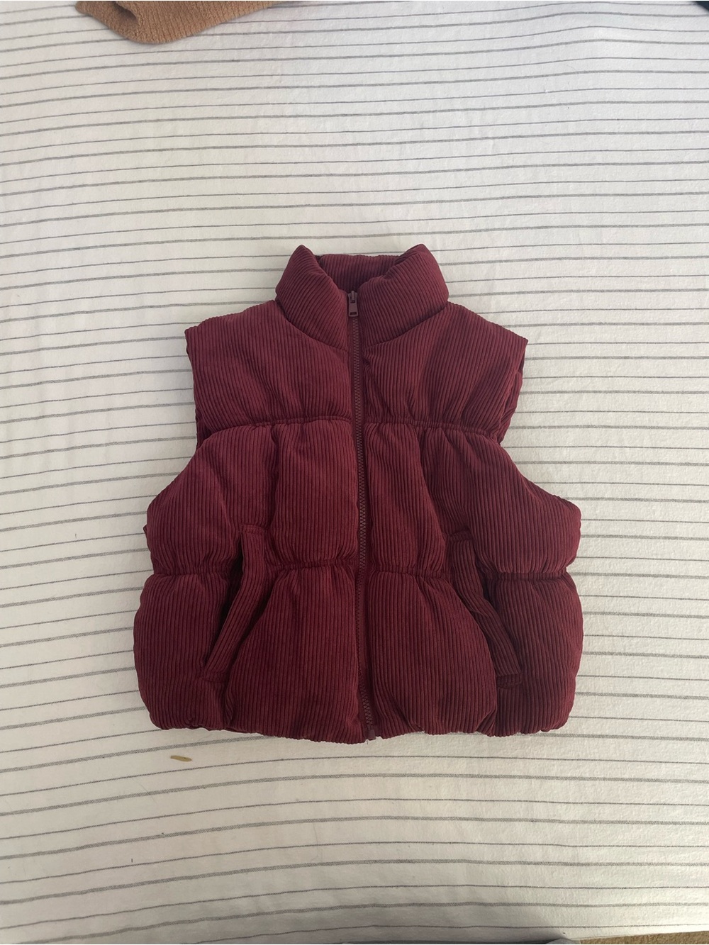 Women’s Corduroy Puffer Vest - Burgundy